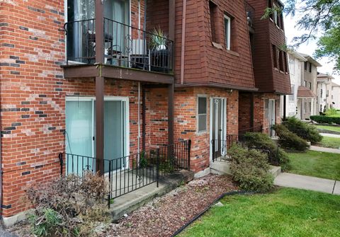 Photo of 9725 Ridgeland Avenue #1N, Oak Lawn, IL 60453 (MLS # 12452813)