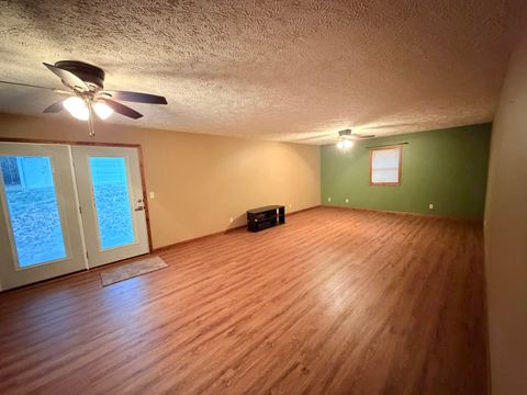 Tiny photo for 858 Benton Street, Eldorado, IL 62930 (MLS # 12583871)