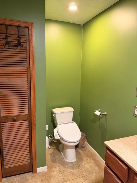 Tiny photo for 858 Benton Street, Eldorado, IL 62930 (MLS # 12583871)