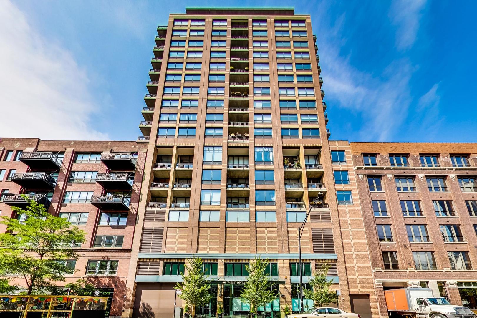 400 W Ontario Street 1005