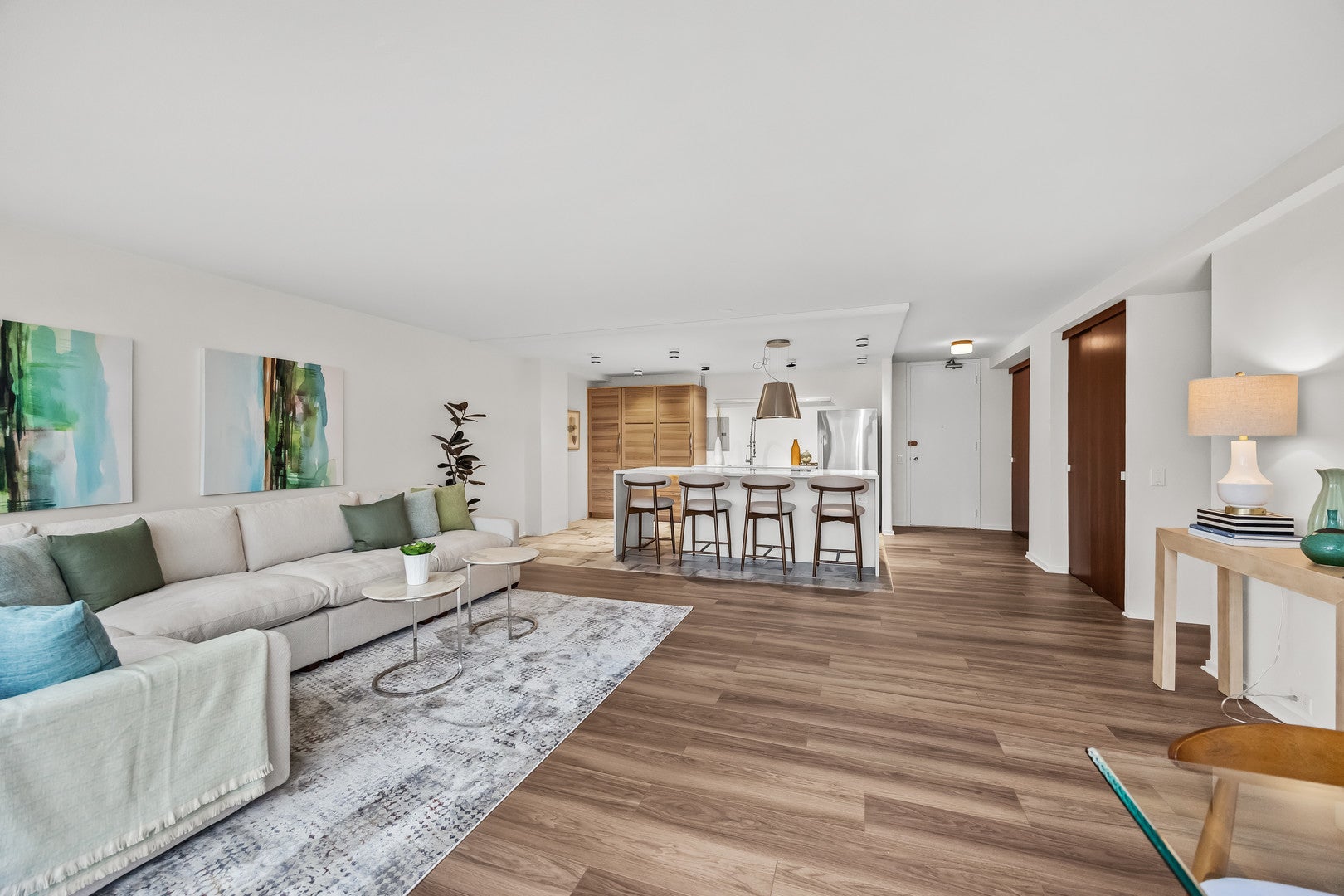 330 W DIVERSEY Parkway 705