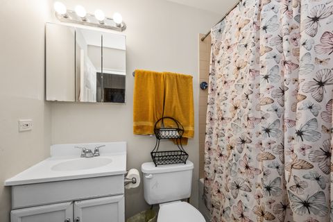 Tiny photo for 5906 S King Drive #A3, Chicago, IL 60637 (MLS # 12522768)