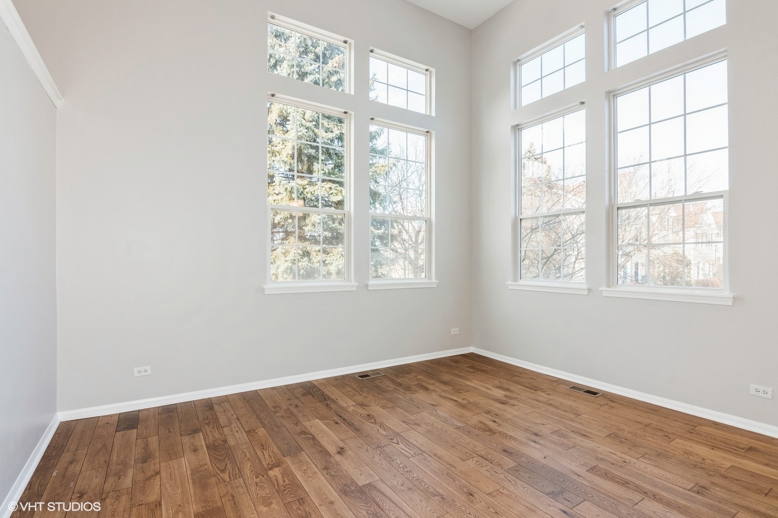 2432 Courtyard Circle 1