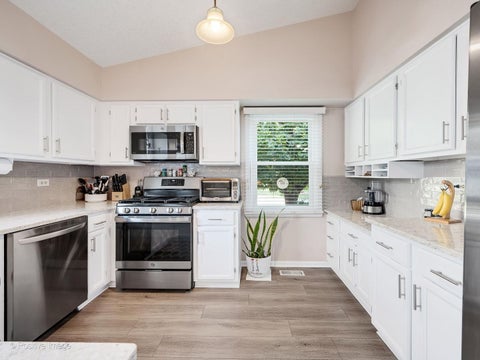 Tiny photo for 575 Adare Road, Bartlett, IL 60103 (MLS # 12729934)