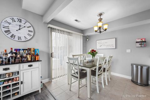 Tiny photo for 1056 N Knollwood Drive, Palatine, IL 60067 (MLS # 12492900)