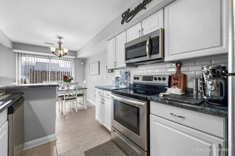 Tiny photo for 1056 N Knollwood Drive, Palatine, IL 60067 (MLS # 12492900)