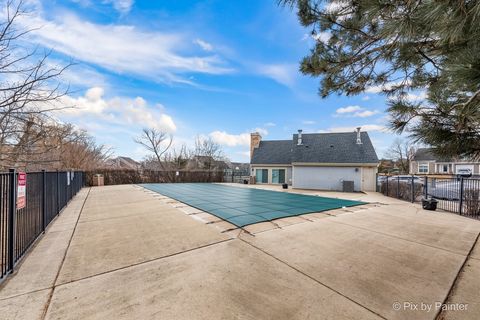 Tiny photo for 1056 N Knollwood Drive, Palatine, IL 60067 (MLS # 12492900)