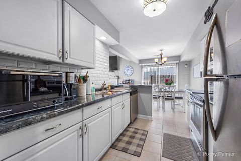 Tiny photo for 1056 N Knollwood Drive, Palatine, IL 60067 (MLS # 12492900)