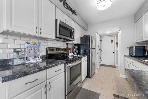 Tiny photo for 1056 N Knollwood Drive, Palatine, IL 60067 (MLS # 12492900)