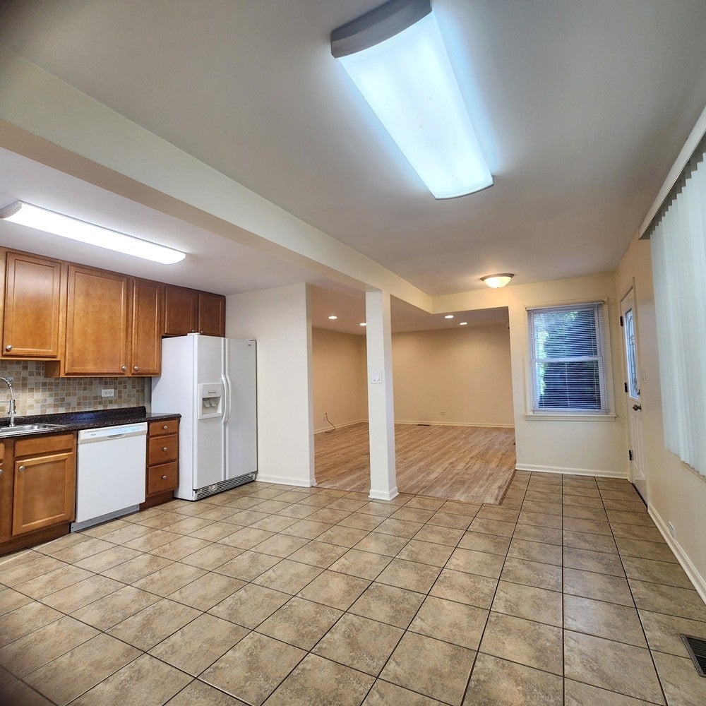 746 S Merle Lane