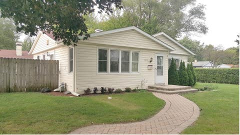 Photo of 746 S Merle Lane, Wheeling, IL 60090 (MLS # 12740287)