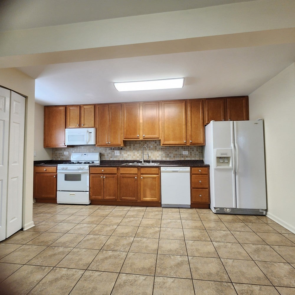 746 S Merle Lane
