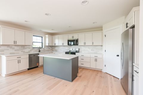 Tiny photo for 985 Spring Street, Manteno, IL 60950 (MLS # 12471524)