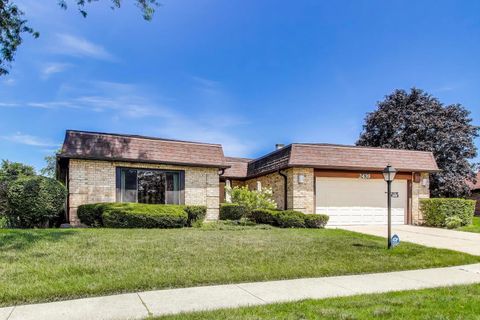 Tiny photo for 2439 Greenwood Road, Northbrook, IL 60062 (MLS # 12435601)