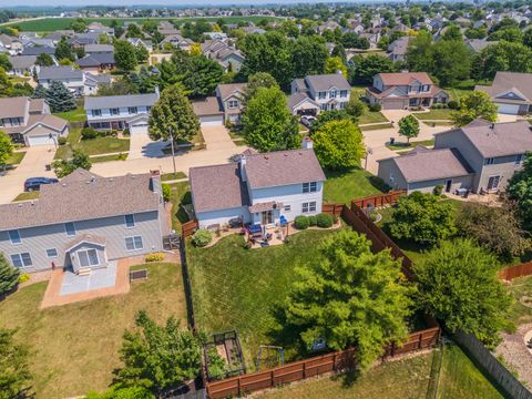 Tiny photo for 2804 Longmeadow Lane, Bloomington, IL 61704 (MLS # 12574410)