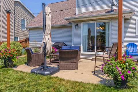 Tiny photo for 2804 Longmeadow Lane, Bloomington, IL 61704 (MLS # 12574410)