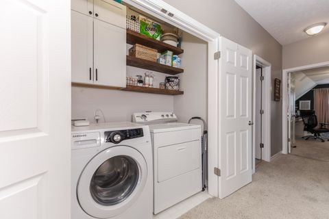 Tiny photo for 2804 Longmeadow Lane, Bloomington, IL 61704 (MLS # 12574410)