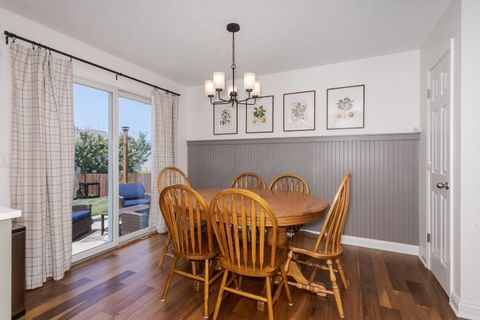 Tiny photo for 2804 Longmeadow Lane, Bloomington, IL 61704 (MLS # 12574410)