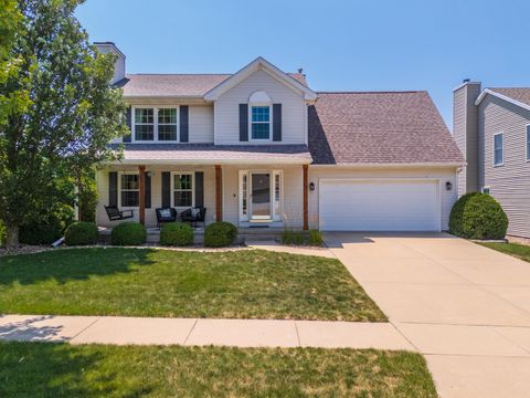 Tiny photo for 2804 Longmeadow Lane, Bloomington, IL 61704 (MLS # 12574410)