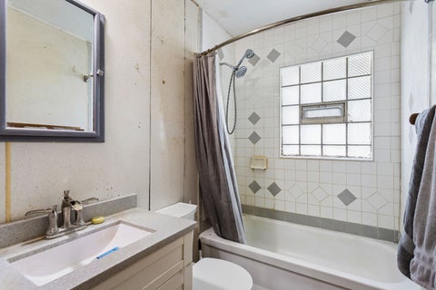 Tiny photo for 307 Edinburgh Drive, Lockport, IL 60441 (MLS # 12740992)