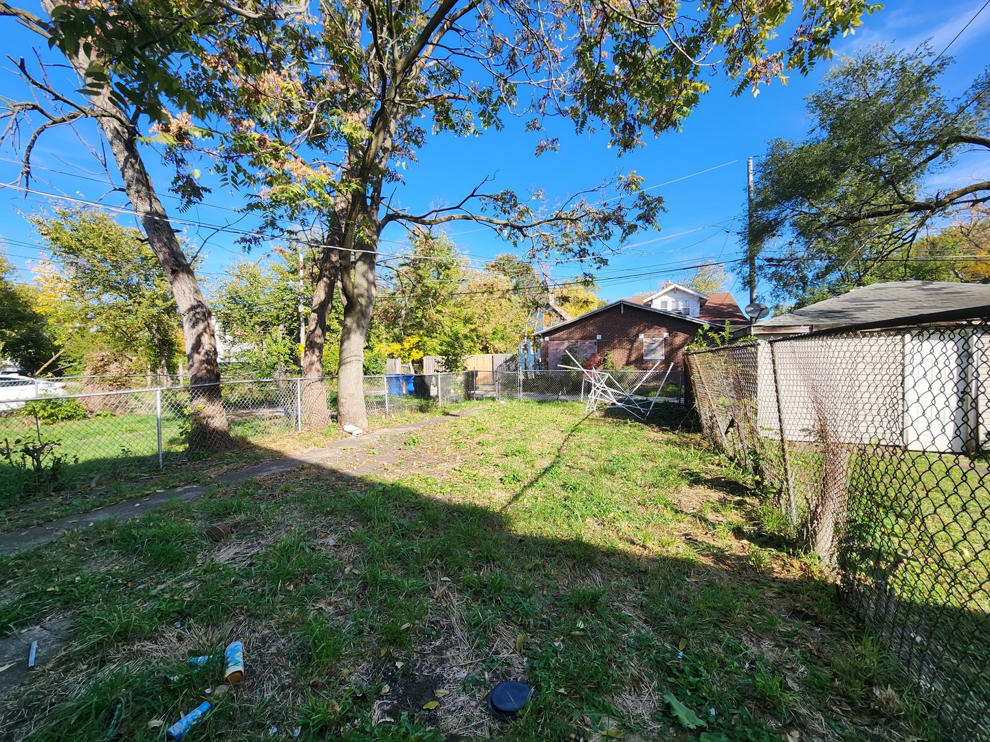 10623 S Perry Avenue