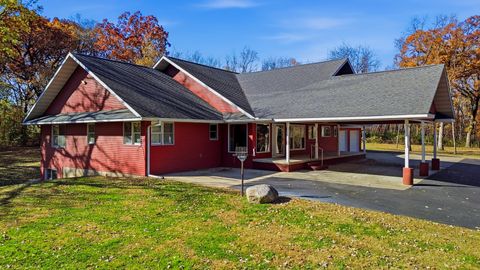 Tiny photo for 15207 Henry Road, Morrison, IL 61270 (MLS # 12515453)