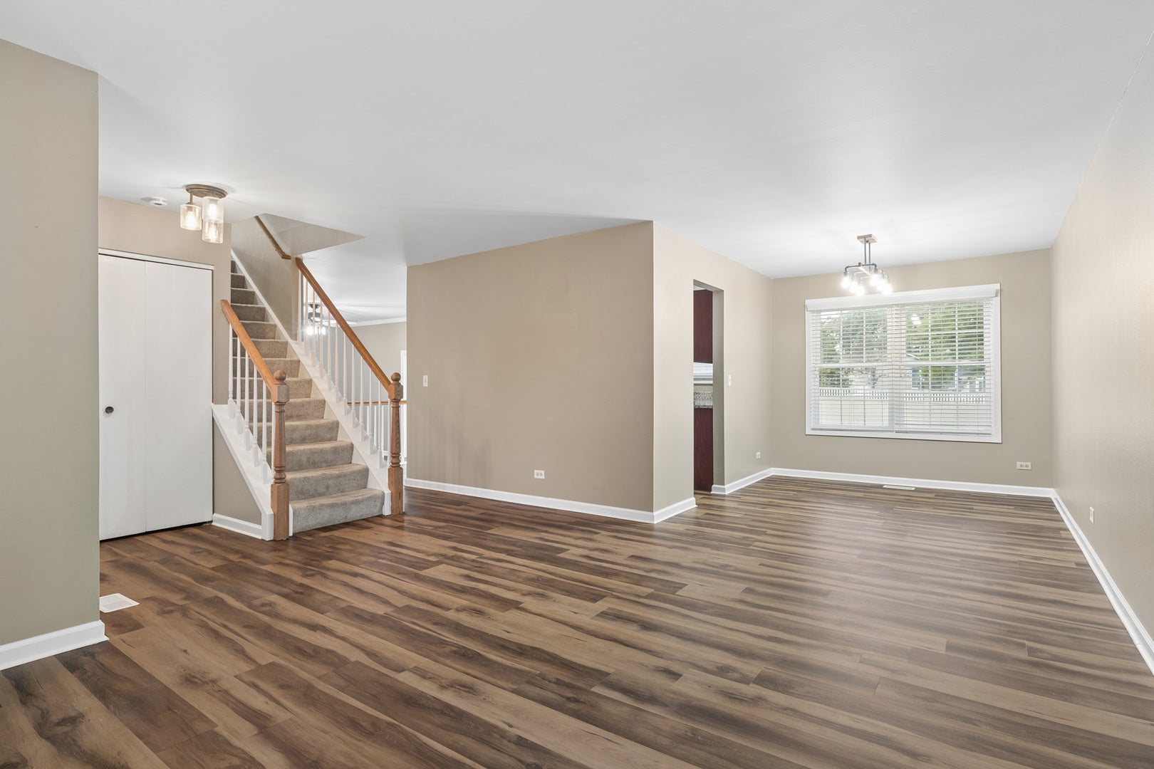 388 Woodhollow Lane