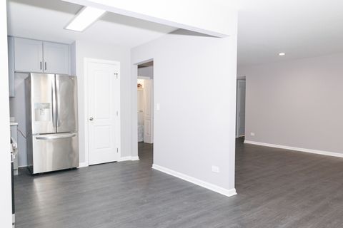 Tiny photo for 225 Thornapple Court #225, Buffalo Grove, IL 60089 (MLS # 12536889)