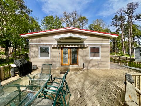 Tiny photo for 20062 N Shore Lane, West Frankfort, IL 62896 (MLS # 12612162)