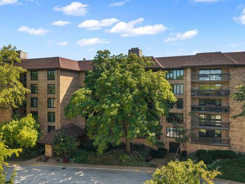 Photo of 1671 Mission Hills Road #210, Northbrook, IL 60062 (MLS # 12486898)