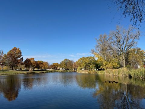 Tiny photo for 911 E Villa Drive, Des Plaines, IL 60016 (MLS # 12513592)