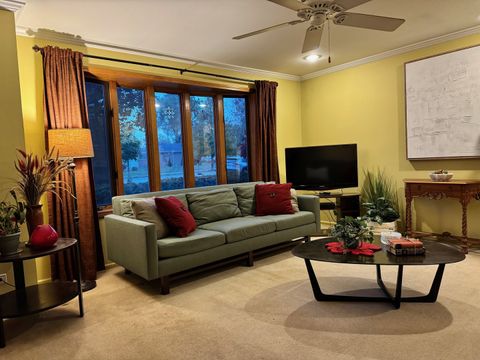 Tiny photo for 911 E Villa Drive, Des Plaines, IL 60016 (MLS # 12513592)