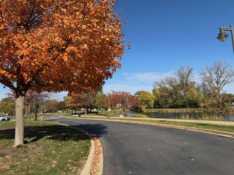 Tiny photo for 911 E Villa Drive, Des Plaines, IL 60016 (MLS # 12513592)