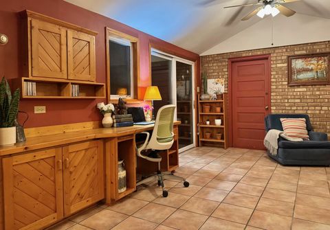 Tiny photo for 911 E Villa Drive, Des Plaines, IL 60016 (MLS # 12513592)