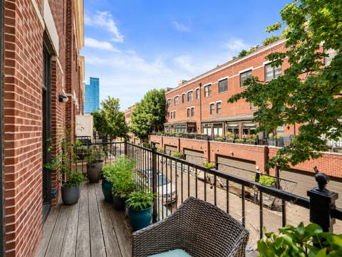 Tiny photo for 1815 S Prairie Parkway, Chicago, IL 60616 (MLS # 12705579)