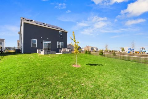 Tiny photo for 2461 Tahoe Lane, Pingree Grove, IL 60140 (MLS # 12492740)