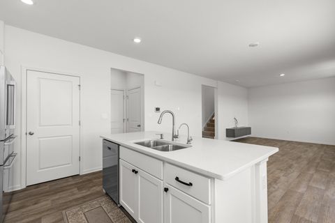 Tiny photo for 2461 Tahoe Lane, Pingree Grove, IL 60140 (MLS # 12492740)