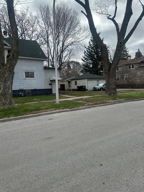 Tiny photo for 316 W 138th Street, Riverdale, IL 60827 (MLS # 12605251)