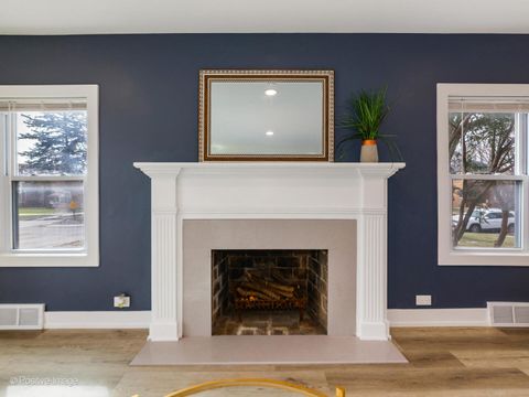 Tiny photo for 1701 N Sayre Avenue, Chicago, IL 60707 (MLS # 12621430)