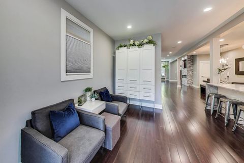 Tiny photo for 3053 N Racine Avenue, Chicago, IL 60657 (MLS # 12461405)