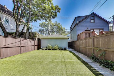 Tiny photo for 3053 N Racine Avenue, Chicago, IL 60657 (MLS # 12461405)
