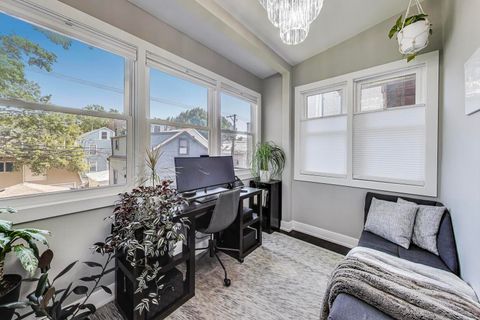Tiny photo for 3053 N Racine Avenue, Chicago, IL 60657 (MLS # 12461405)