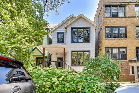 Photo of 3053 N Racine Avenue, Chicago, IL 60657 (MLS # 12461405)