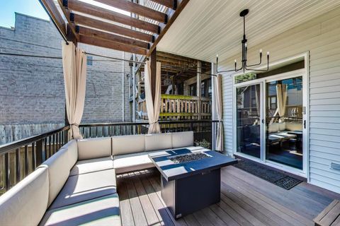 Tiny photo for 3053 N Racine Avenue, Chicago, IL 60657 (MLS # 12461405)