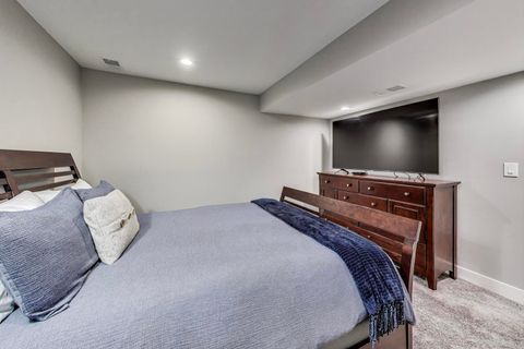 Tiny photo for 3053 N Racine Avenue, Chicago, IL 60657 (MLS # 12461405)