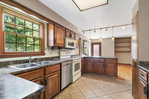 Tiny photo for 5848 Weymouth Drive, Rockford, IL 61114 (MLS # 12741760)