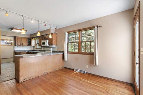 Tiny photo for 5848 Weymouth Drive, Rockford, IL 61114 (MLS # 12741760)