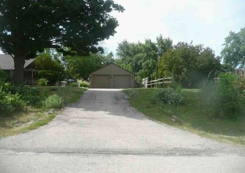 7215 Middle Road
