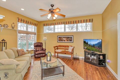 Tiny photo for 2728 W 107th Street, Chicago, IL 60655 (MLS # 12548439)