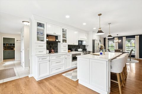 Tiny photo for 299 Concord Square, Gurnee, IL 60031 (MLS # 12631284)